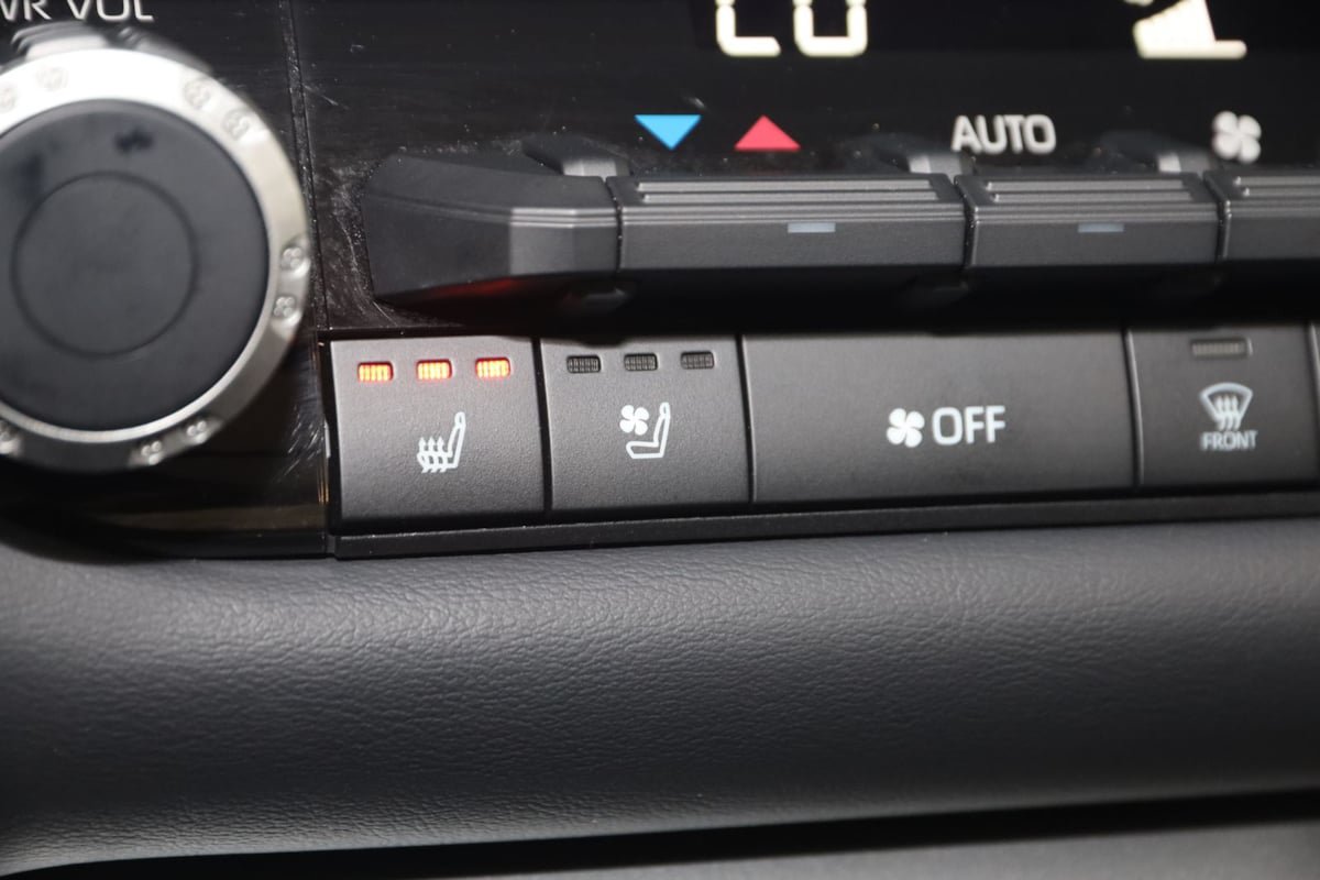 Used 2023 Toyota Tundra Platinum AWD/4WD image 8