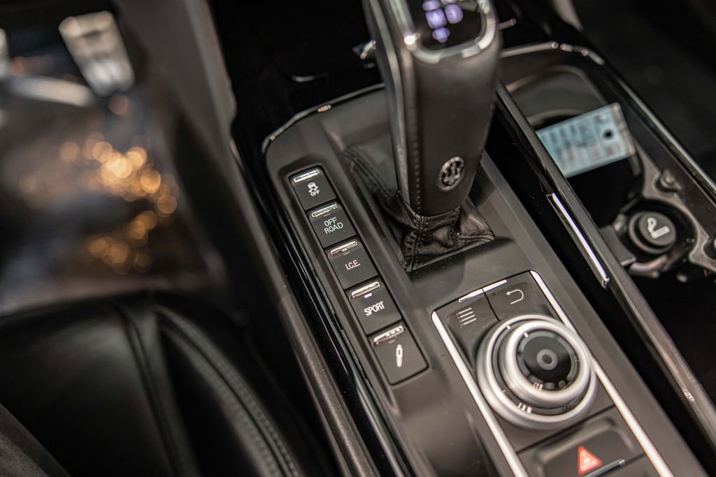 Used 2019 Maserati Levante S GranSport image 32