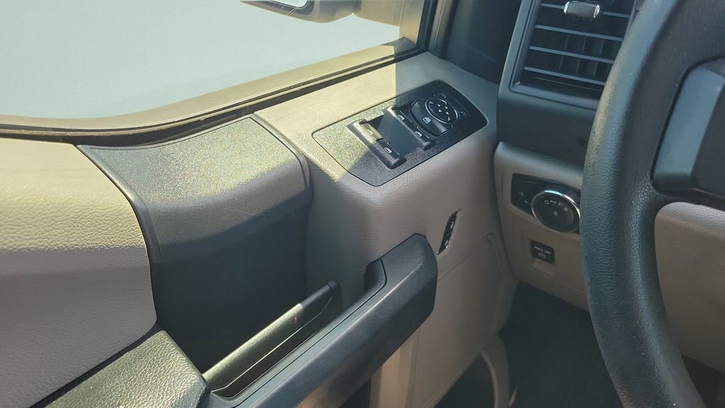 Used 2016 Ford F150 XL w/ Equipment Group 101A Mid RWD image 18