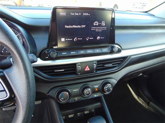 Used 2023 Kia Forte LXS image 12