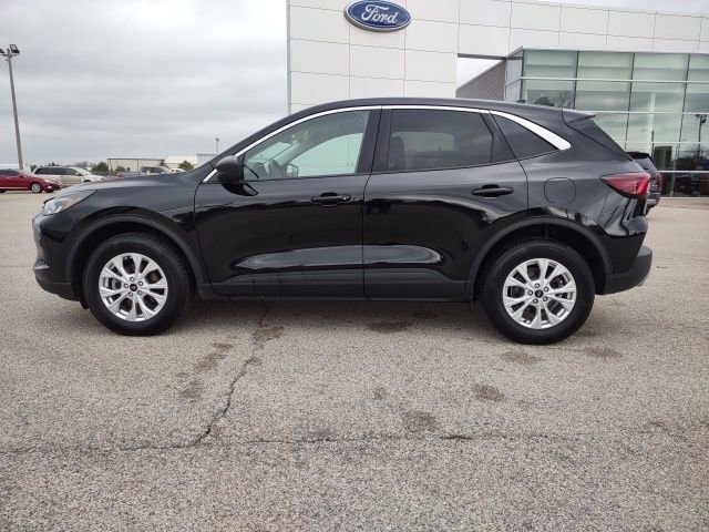 Used 2023 Ford Escape Active w/ Tech Pack #1 image 2
