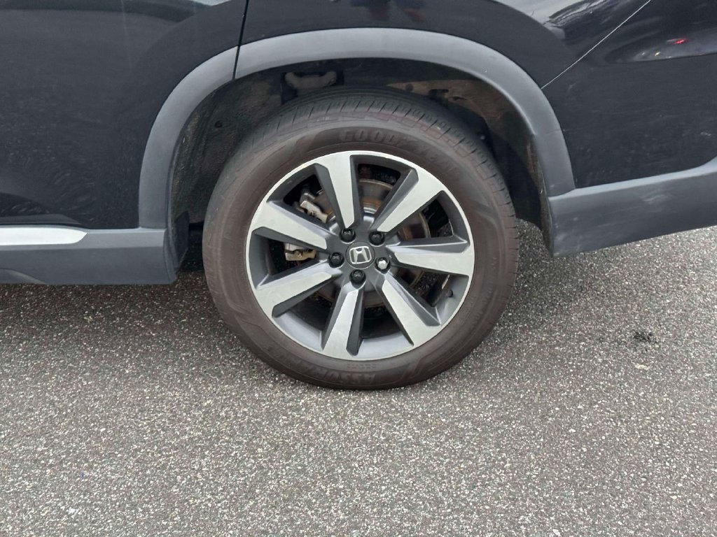 Used 2023 Honda Pilot Touring image 12