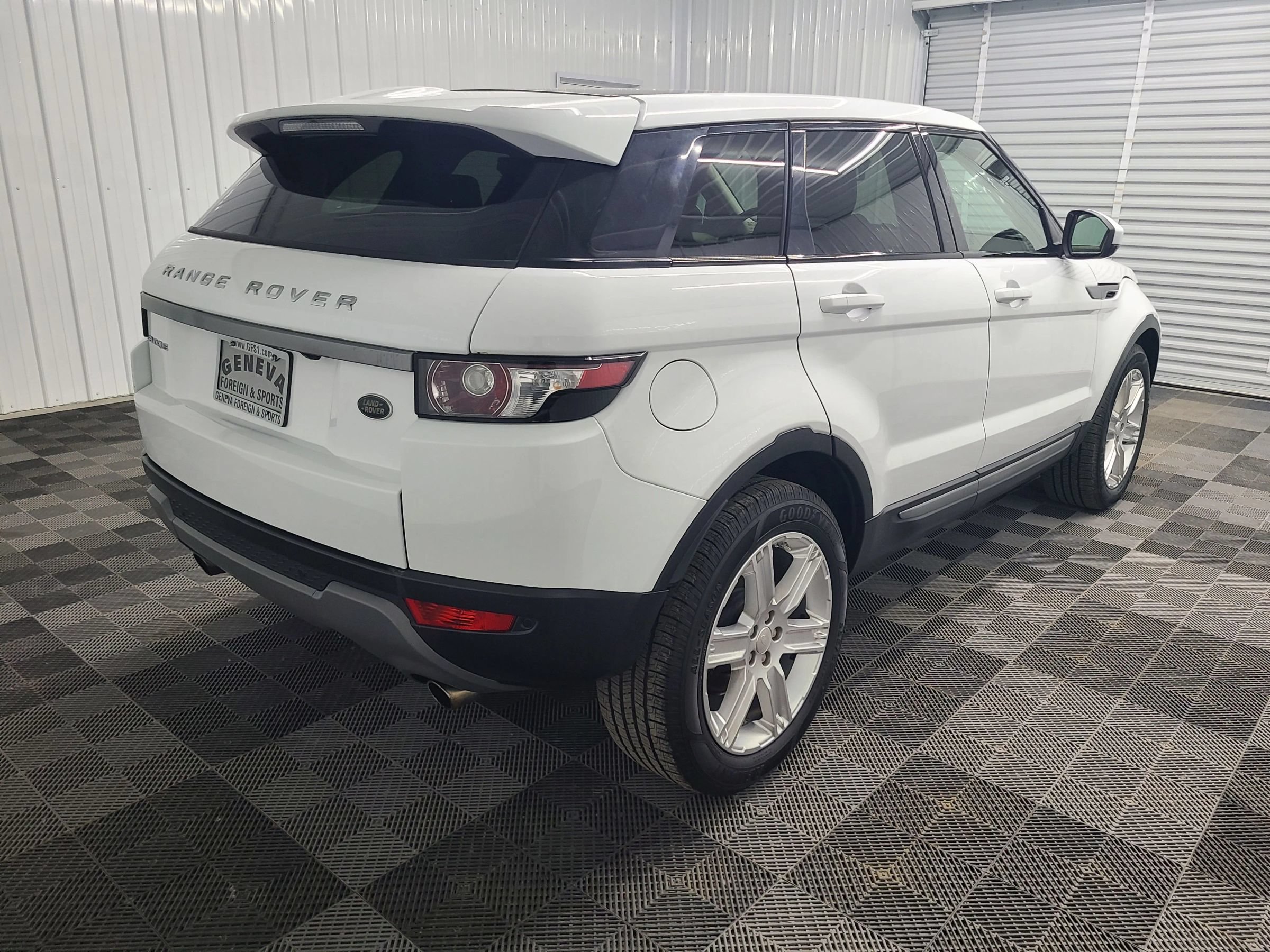 Used 2015 Land Rover Range Rover Evoque Pure Plus AWD/4WD image 11
