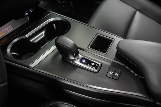 Certified 2025 Lexus UX 300h FWD w/ Accessory Package (Z2) image 17