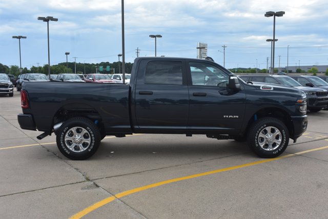 New 2026 RAM 2500 Big Horn AWD/4WD image 4