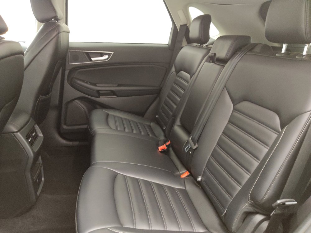 Used 2024 Ford Edge SEL image 18