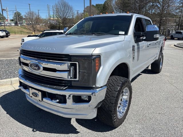 Used 2019 Ford F250 XLT w/ XLT Premium Package image 4
