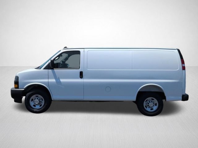 New 2025 Chevrolet Express 2500 RWD image 7