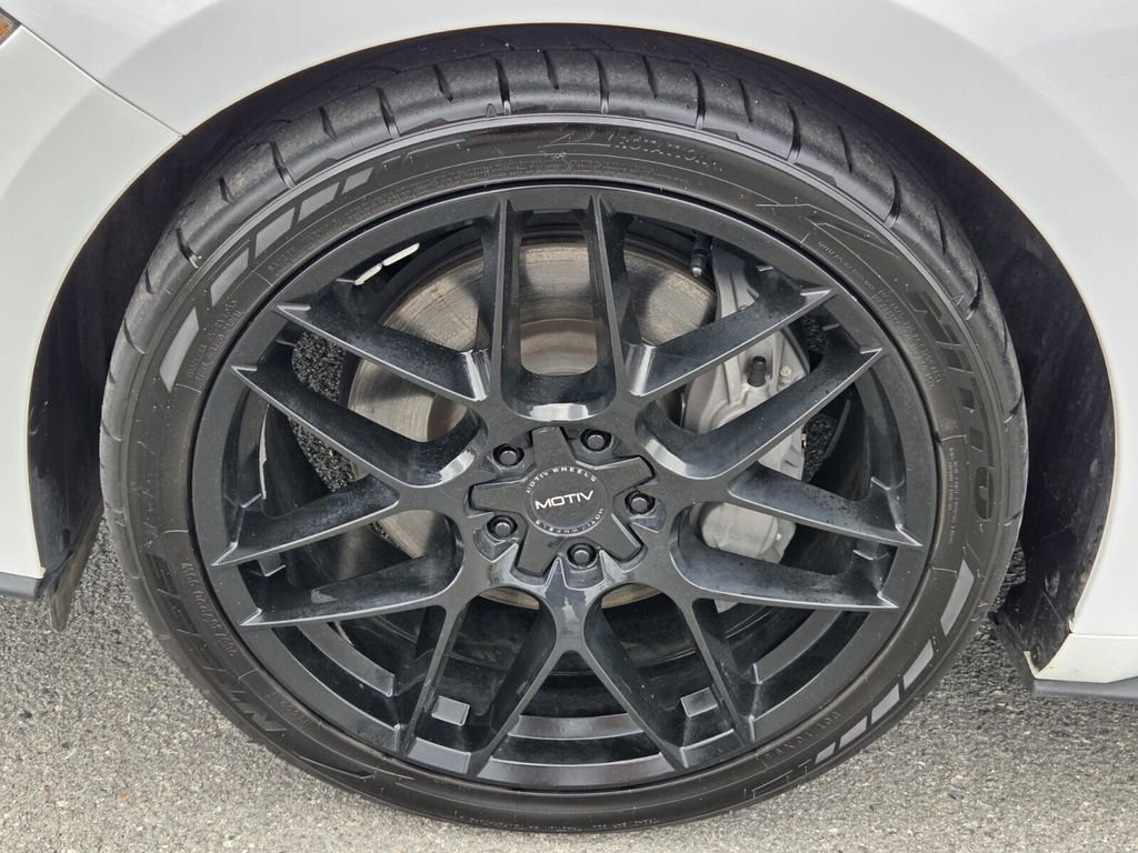 Used 2022 Ford Mustang GT Premium w/ Equipment Group 401A RWD image 17