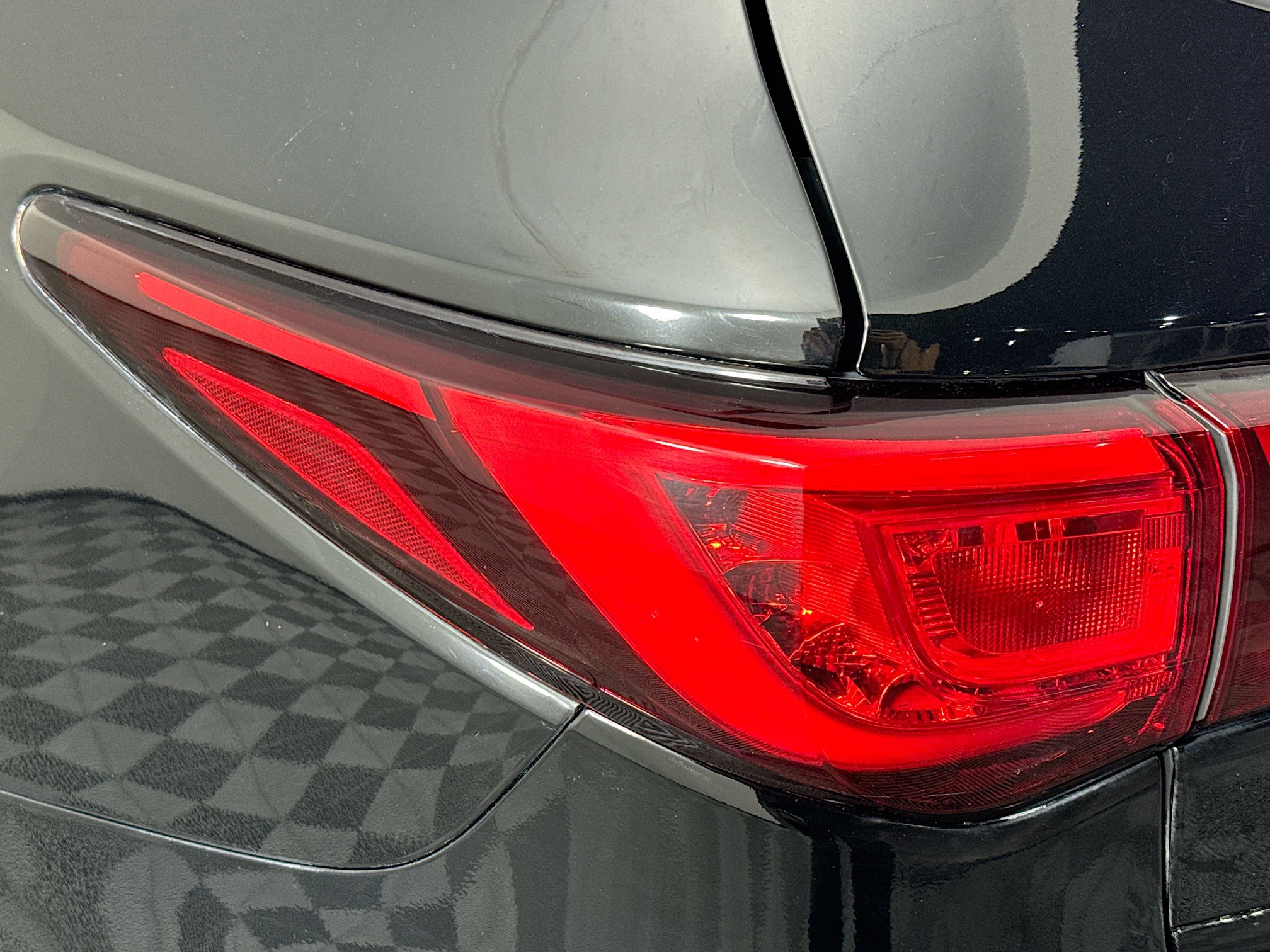 Used 2018 INFINITI QX60 Luxe image 32