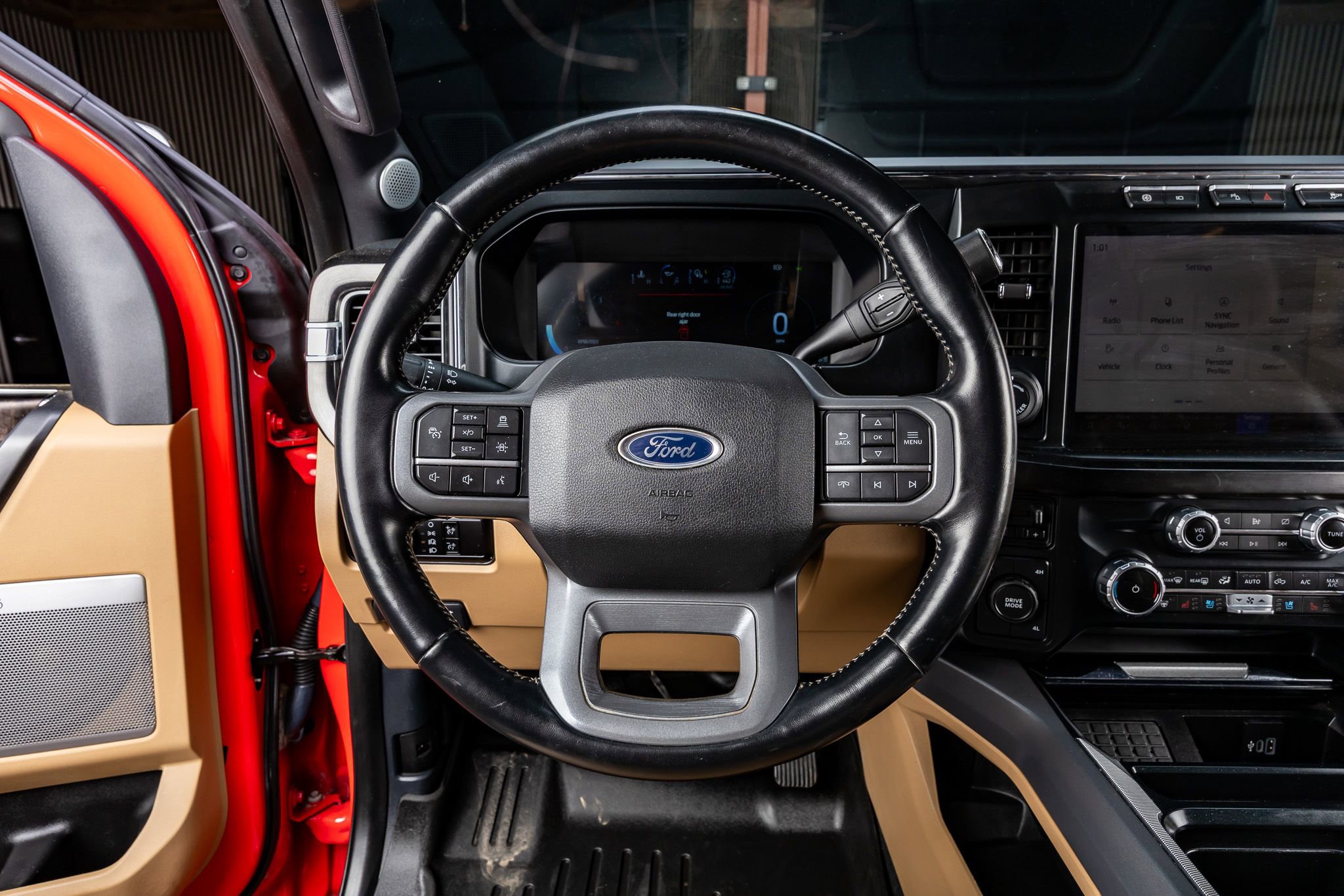 Used 2023 Ford F450 Lariat w/ Lariat Ultimate Package image 18