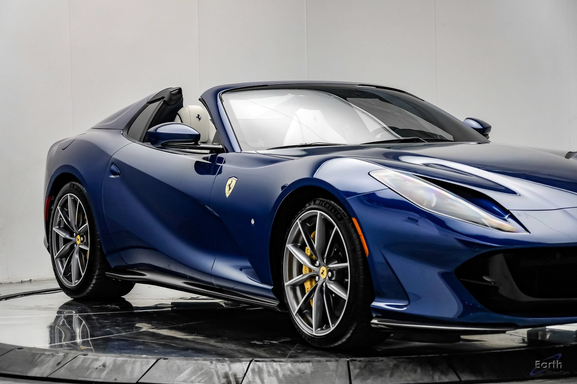 Used 2022 Ferrari 812 GTS RWD image 34