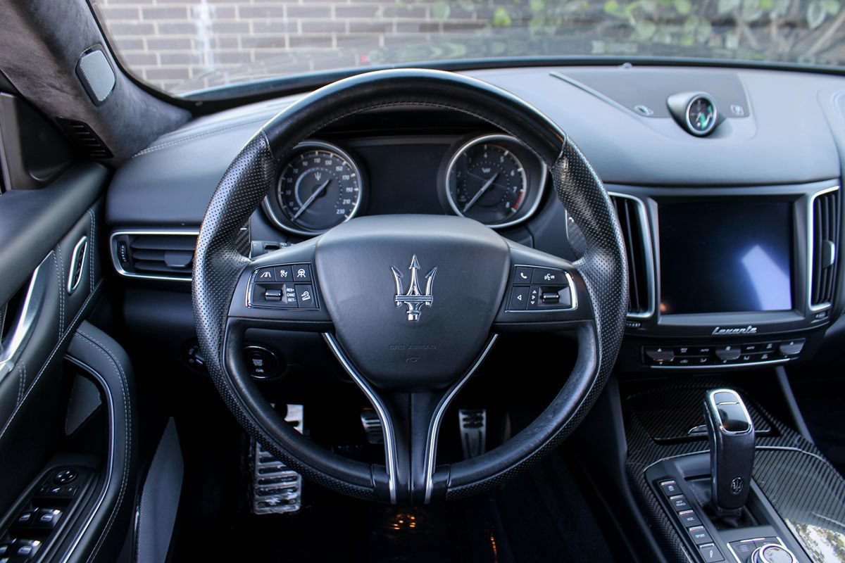 Used 2020 Maserati Levante GTS AWD/4WD image 28