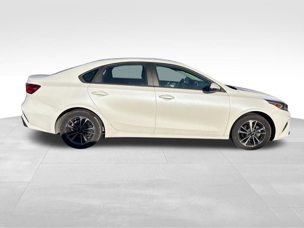 Certified 2023 Kia Forte LXS w/ LXS Technology Package image 17