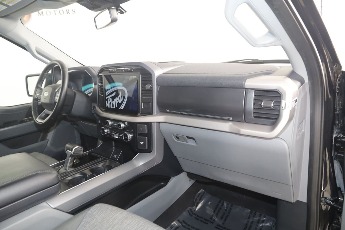 Used 2023 Ford F150 Lightning XLT AWD/4WD image 40