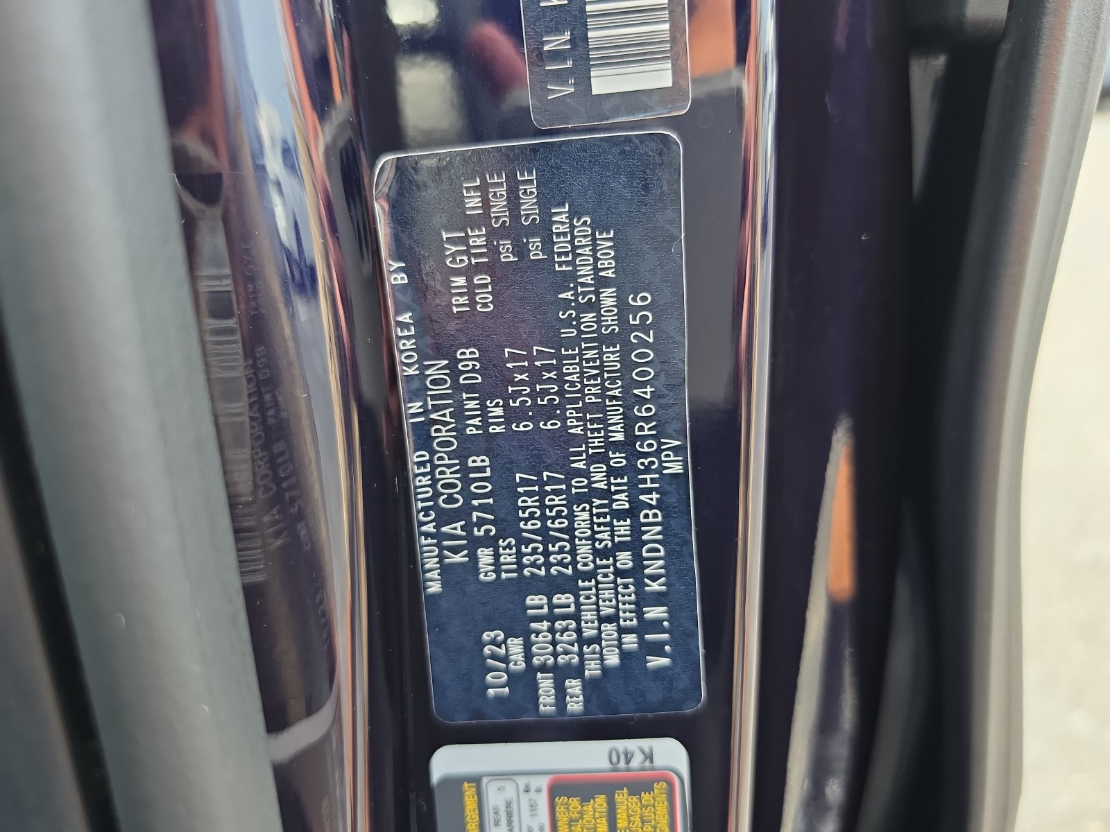 Used 2024 Kia Carnival LX FWD image 27