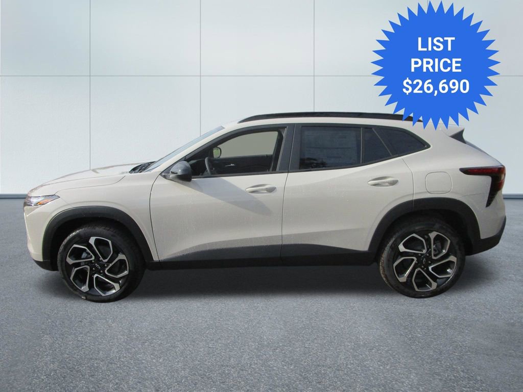 New 2026 Chevrolet Trax RS image 2