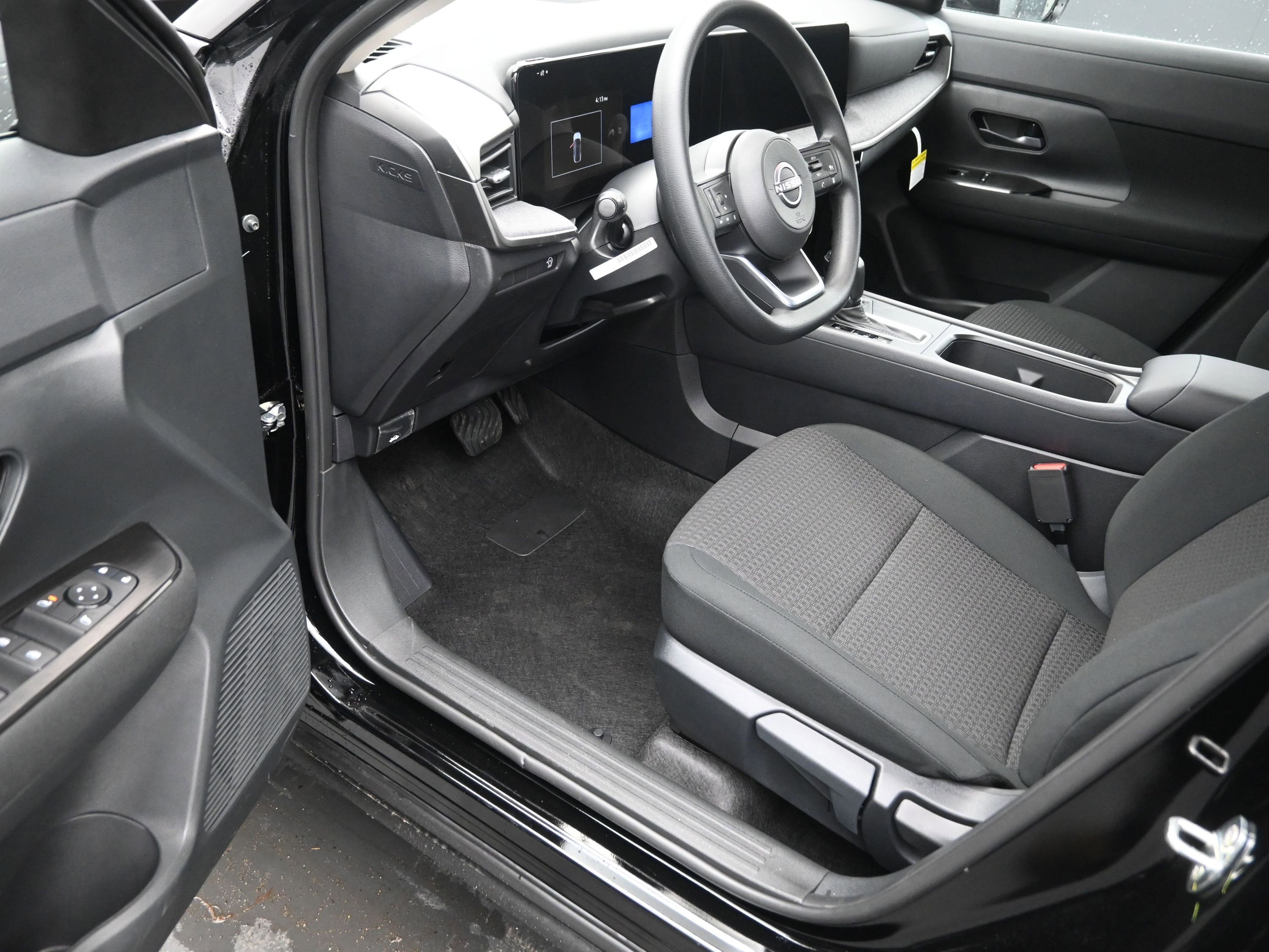 New 2026 Nissan Kicks S image 12