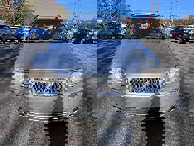 Used 2006 Volvo V70 2.5T image 2