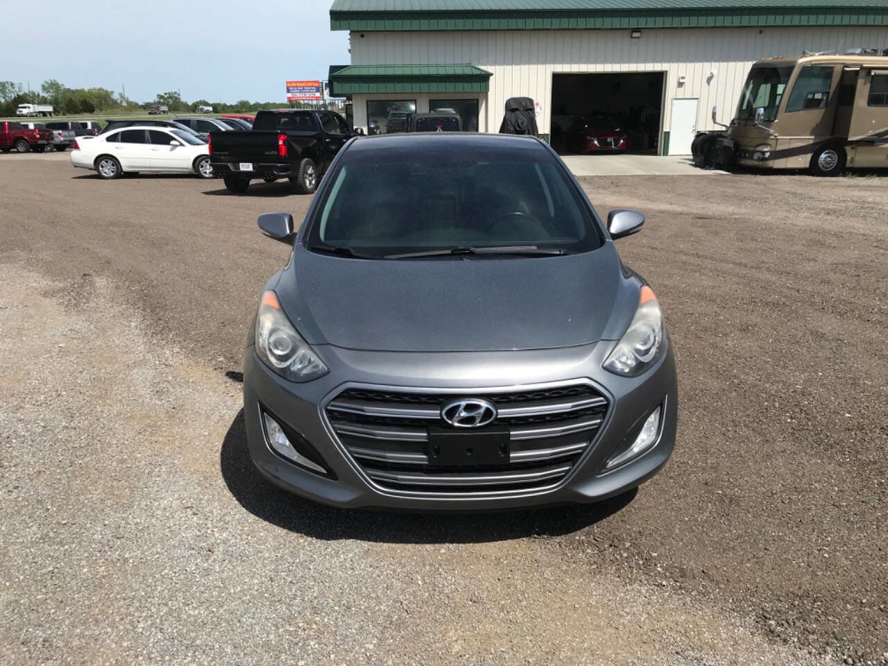 Used 2016 Hyundai Elantra GT w/ Option Group 03 image 2