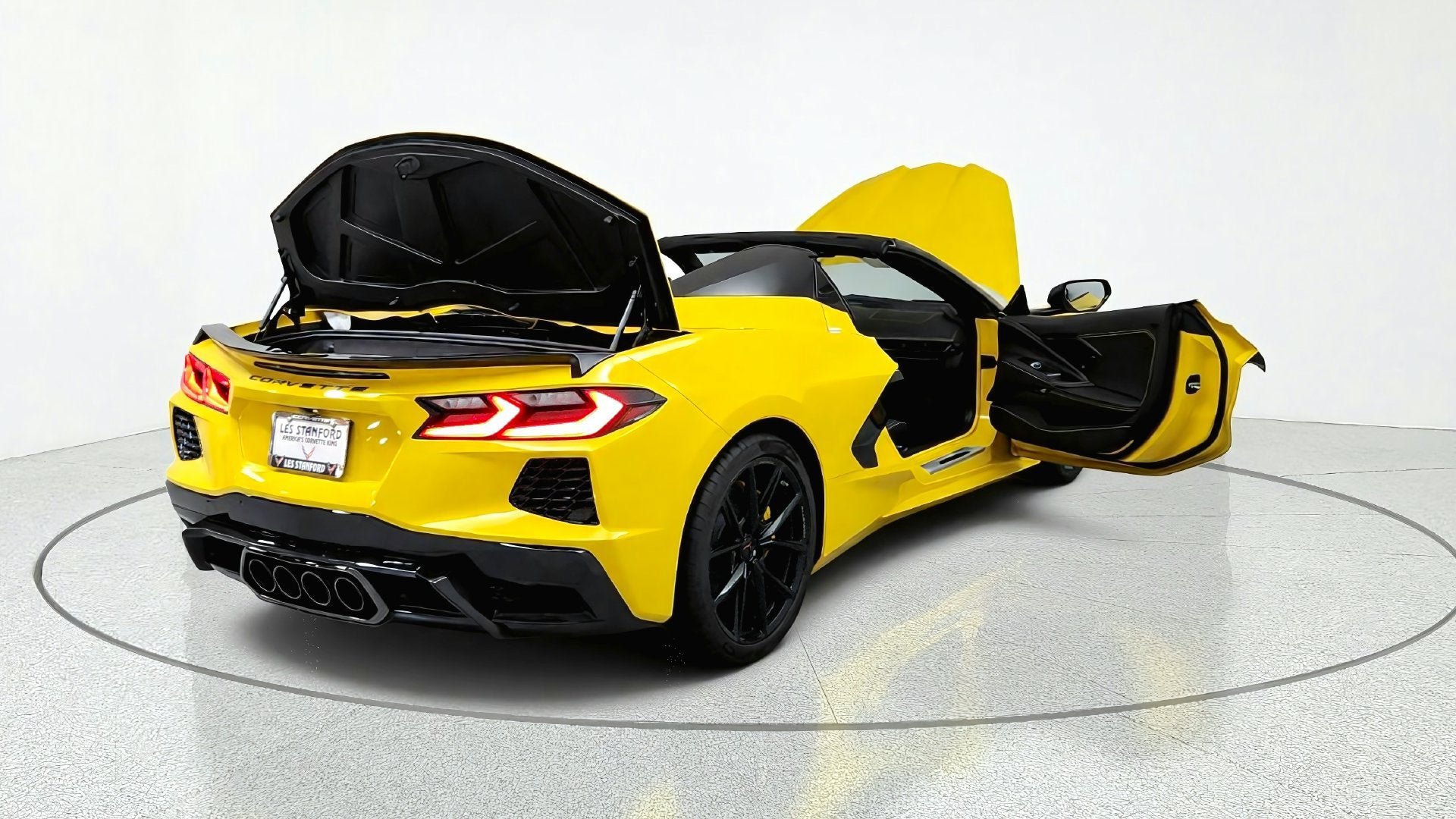 New 2027 Chevrolet Corvette Stingray Convertible w/ Stealth Interior Trim Package RWD image 12
