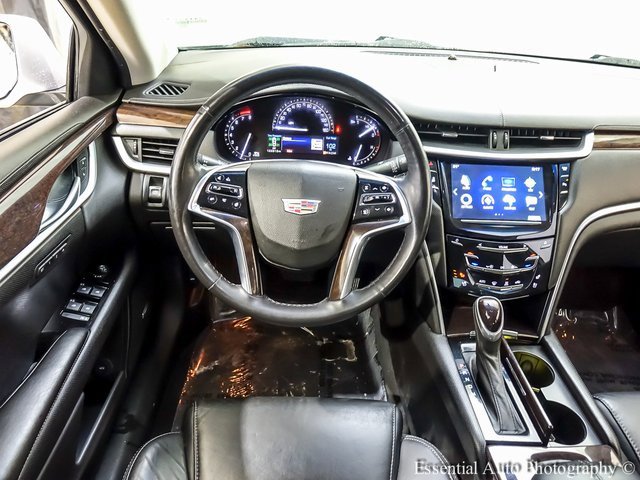 Used 2017 Cadillac XTS Luxury image 2