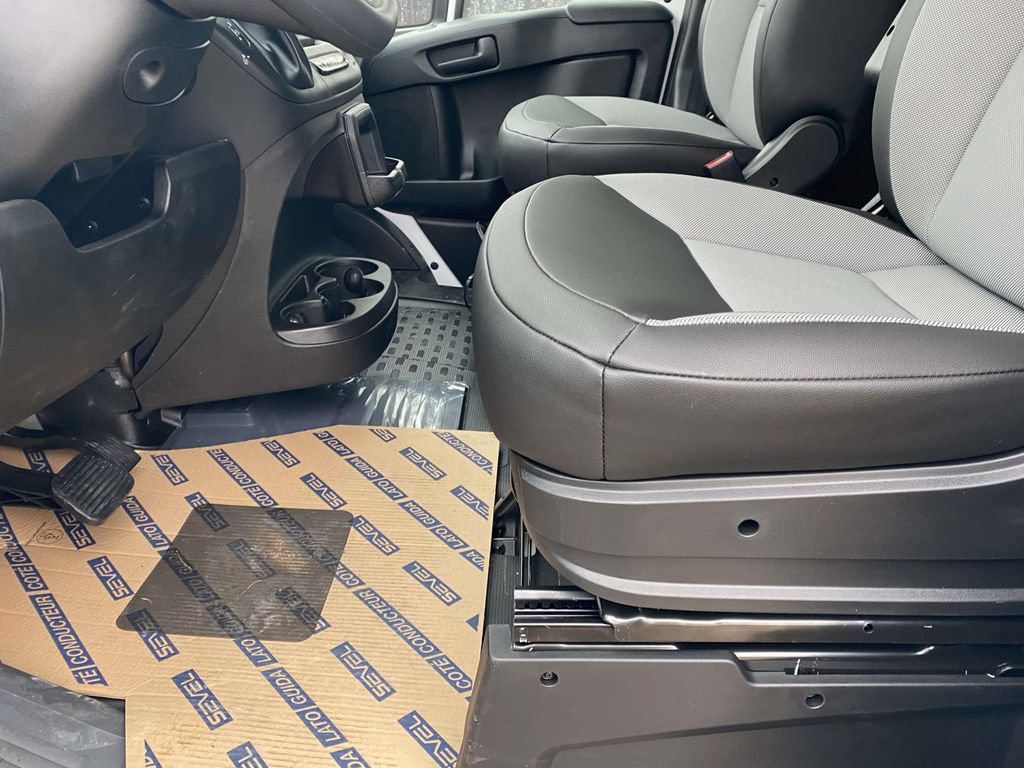New 2026 RAM ProMaster 1500 w/ Convenience Group FWD image 38