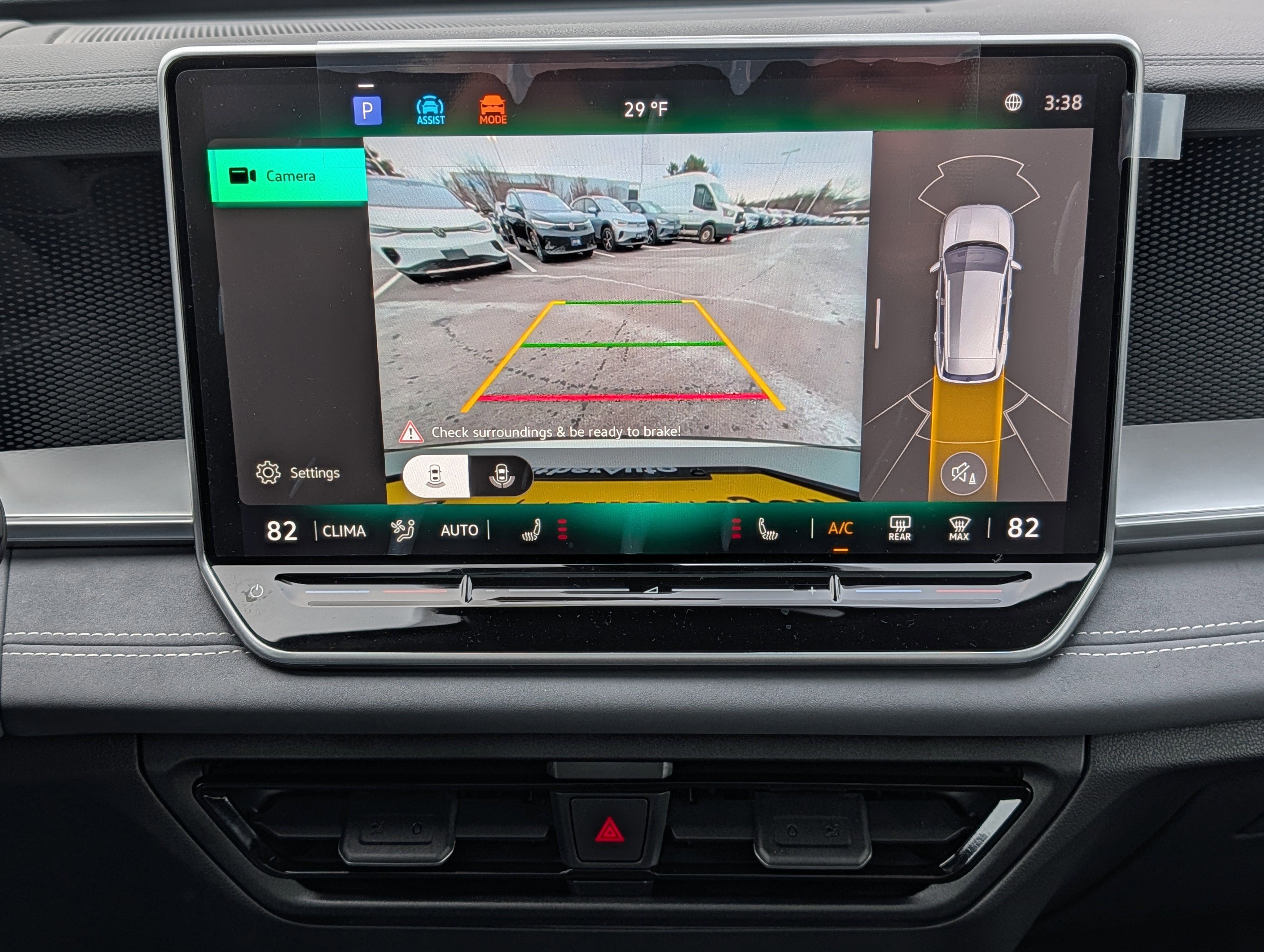 New 2026 Volkswagen Tiguan SE R-Line AWD/4WD image 12