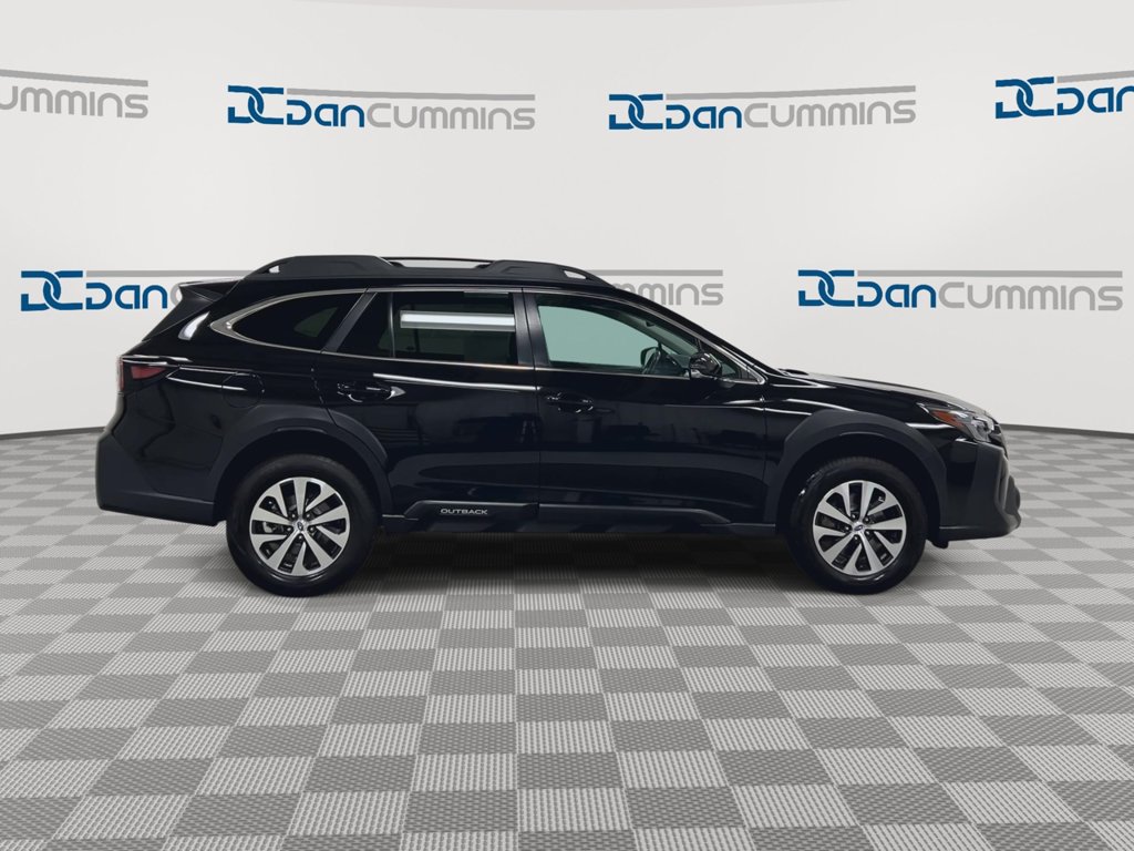 Used 2023 Subaru Outback Premium AWD/4WD image 9