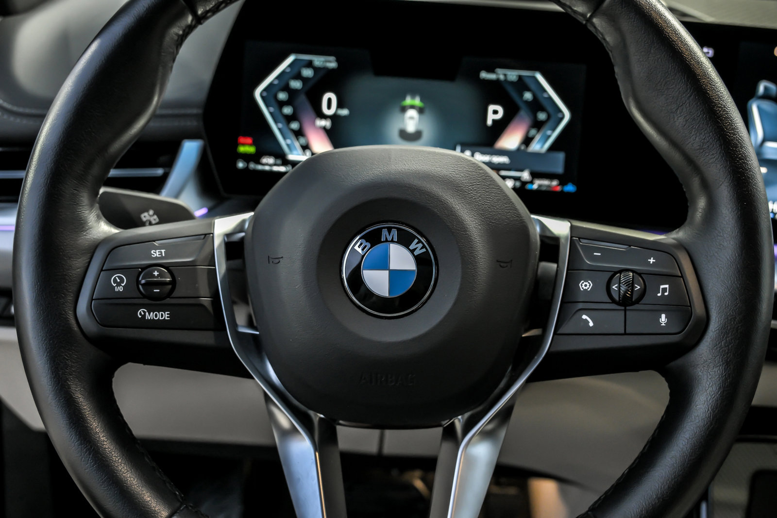 Used 2025 BMW X1 xDrive28i w/ Premium Package image 34