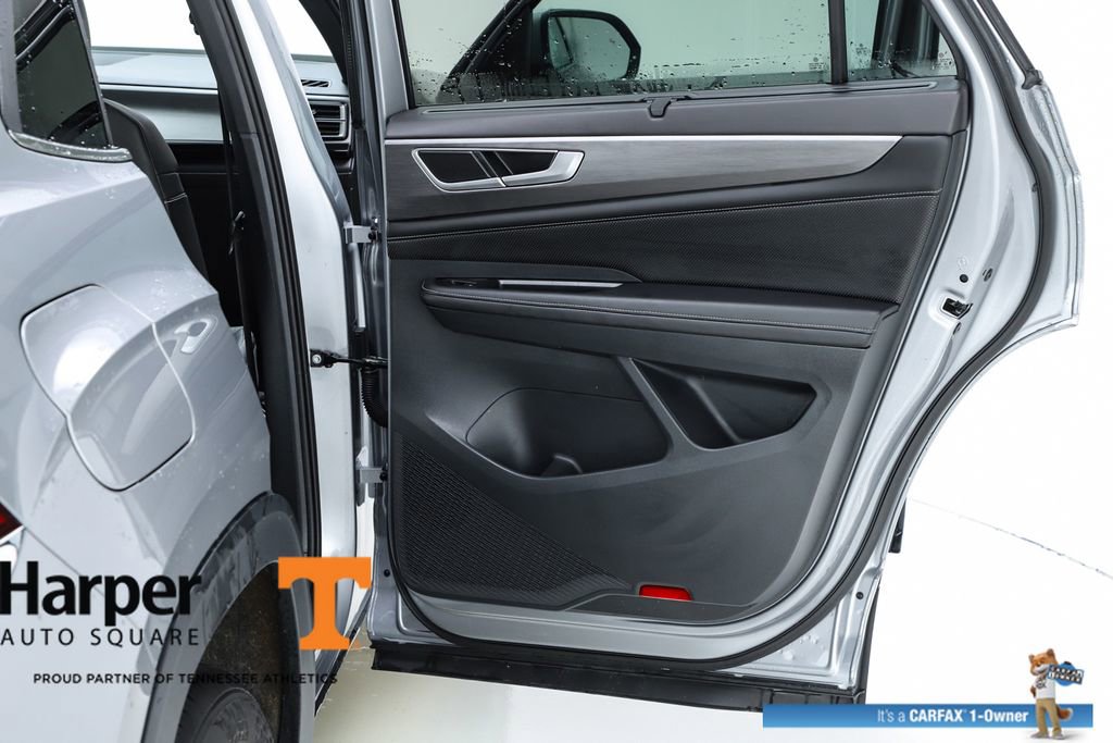 Used 2024 Volkswagen Atlas Cross Sport SE w/ Panoramic Sunroof Package image 31