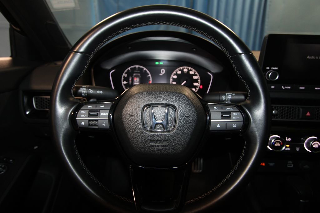 Used 2023 Honda Civic Sport image 11