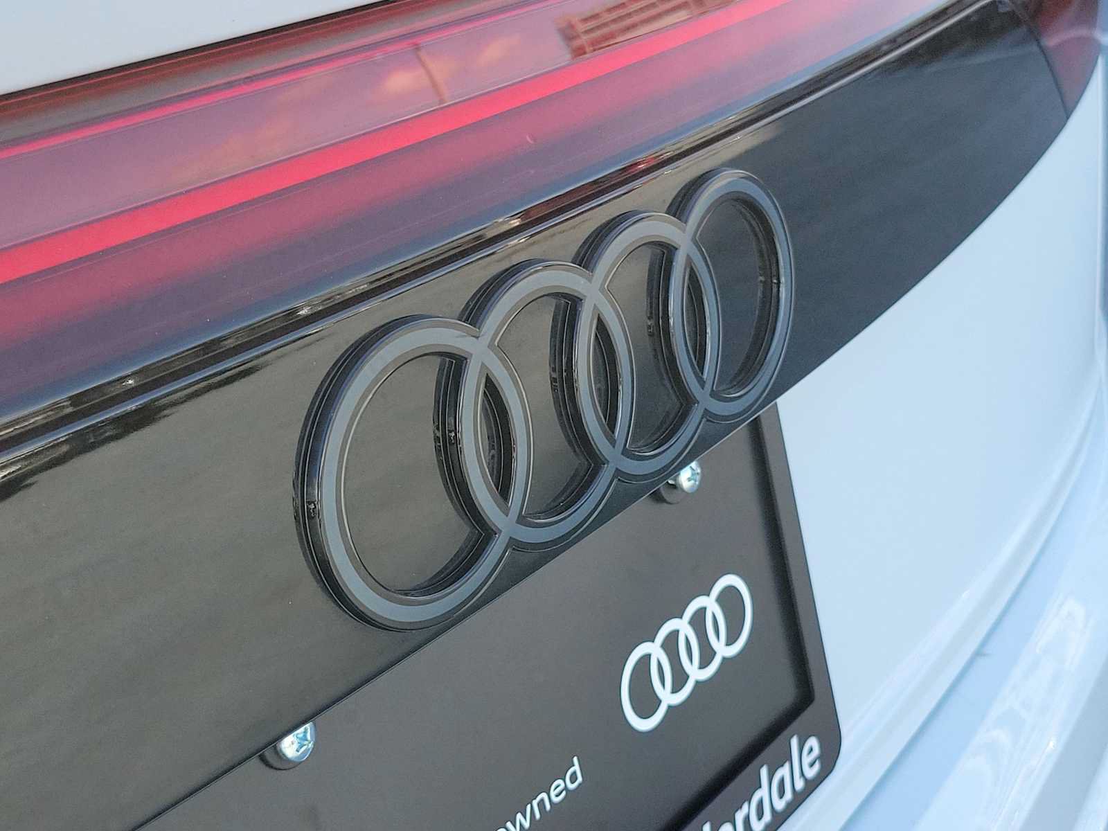 Certified 2024 Audi Q8 Premium Plus w/ Premium Plus Package AWD/4WD image 10