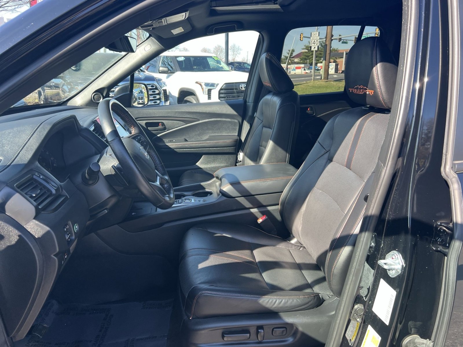 Used 2025 Honda Ridgeline TrailSport image 13