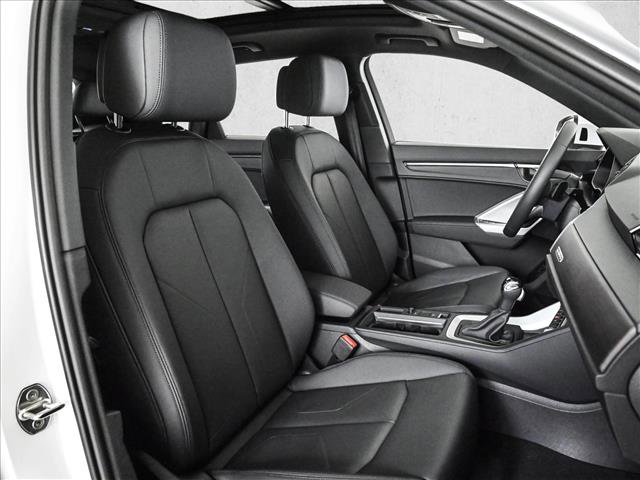 Certified 2025 Audi Q3 2.0T Premium w/ Convenience Package image 21