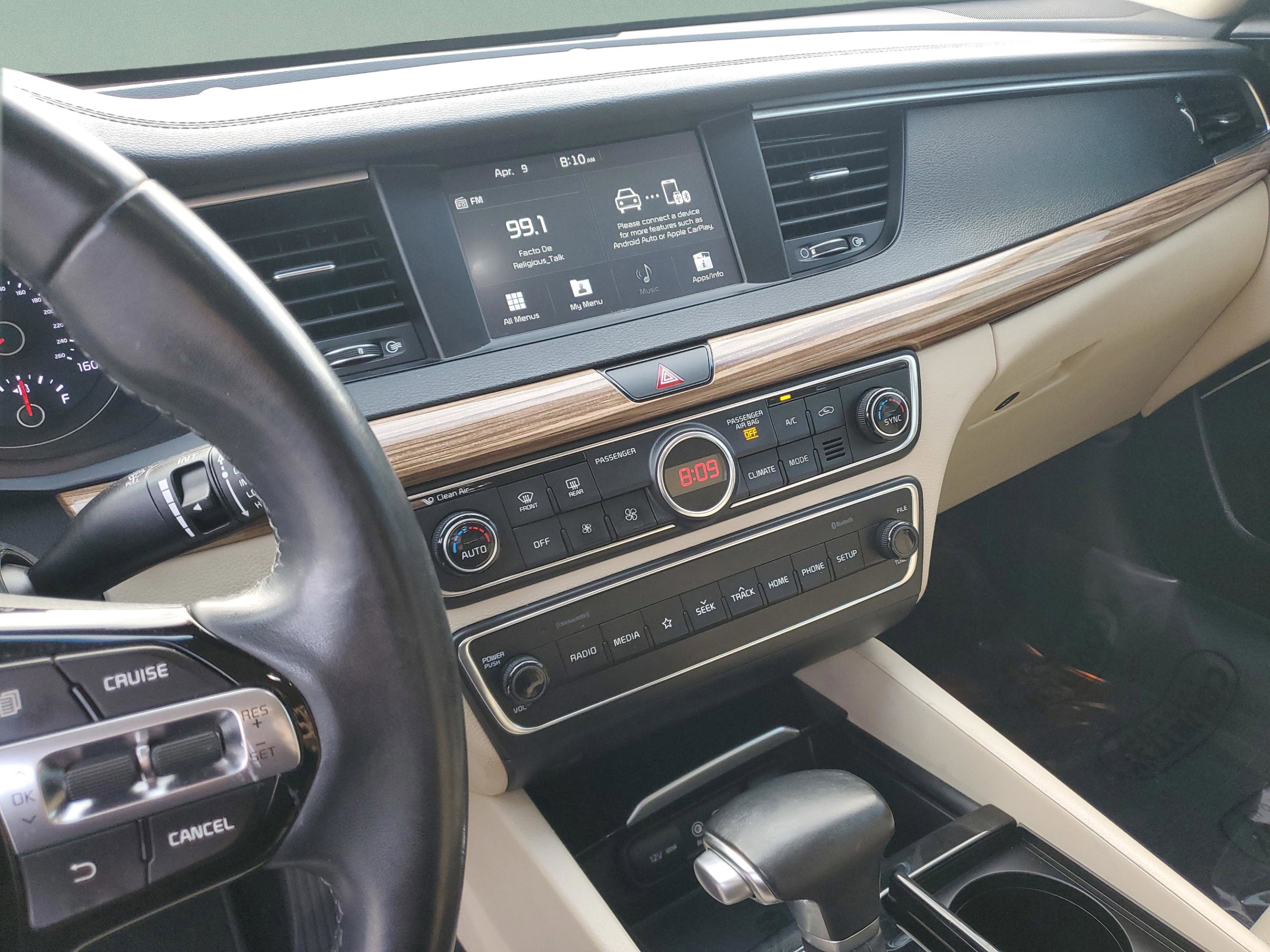 Certified 2019 Kia Cadenza Premium image 25