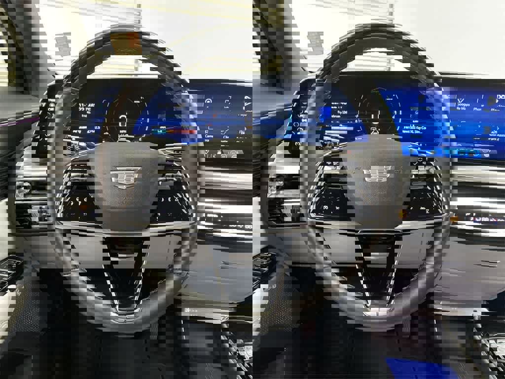 Certified 2024 Cadillac Lyriq Luxury image 21