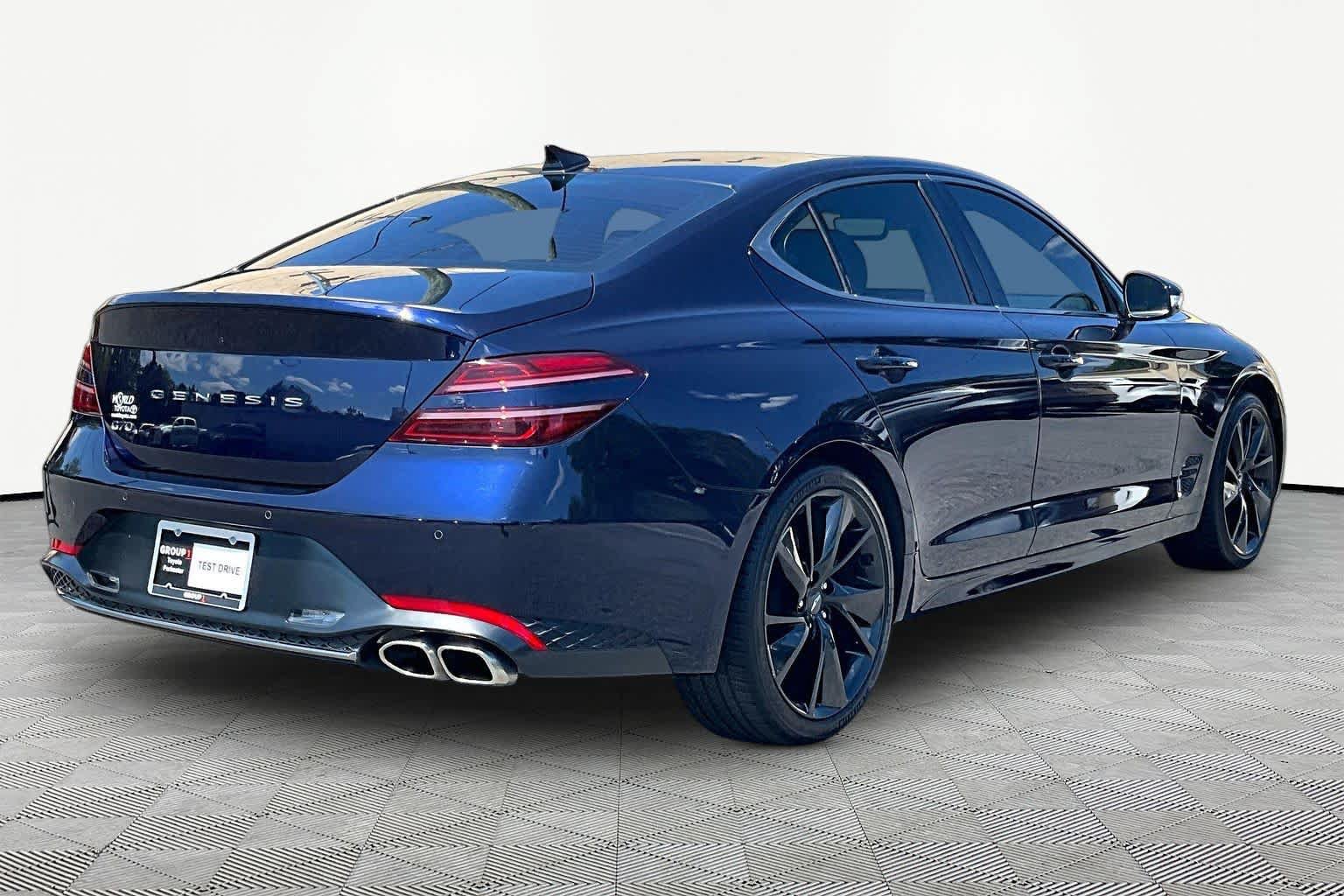 Used 2023 Genesis G70 2.0T w/ Sport Prestige Package RWD image 13