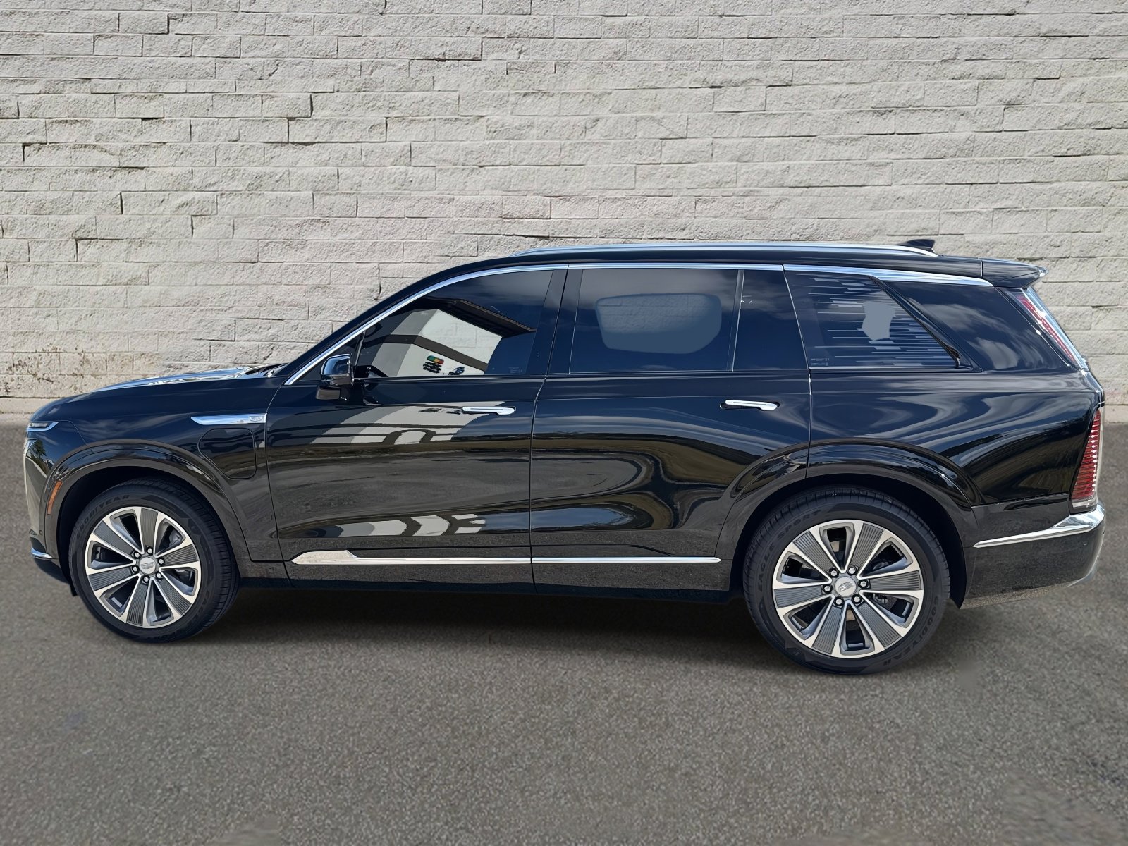 Used 2026 Cadillac Vistiq Luxury image 8