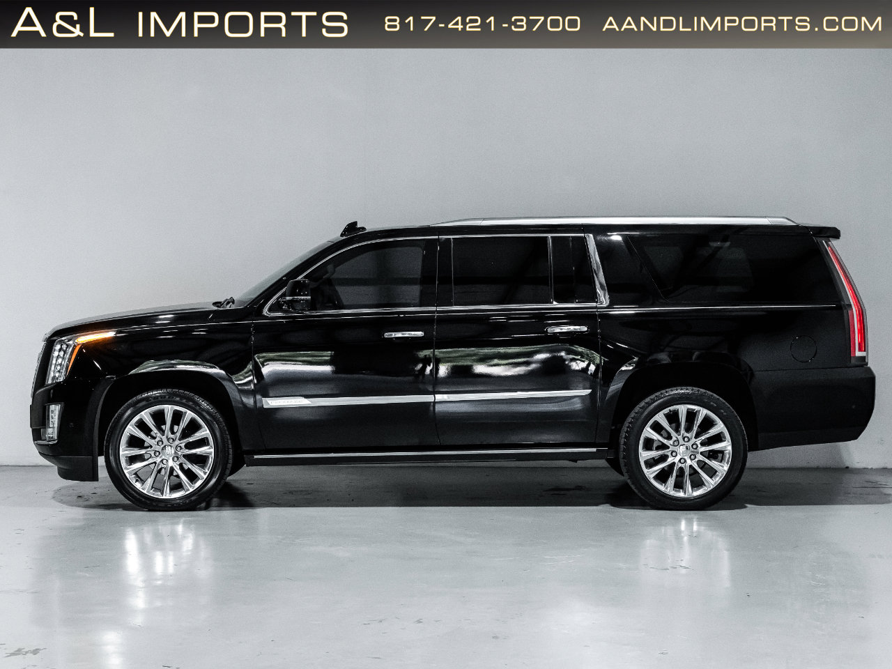 Used 2019 Cadillac Escalade ESV Premium Luxury image 11