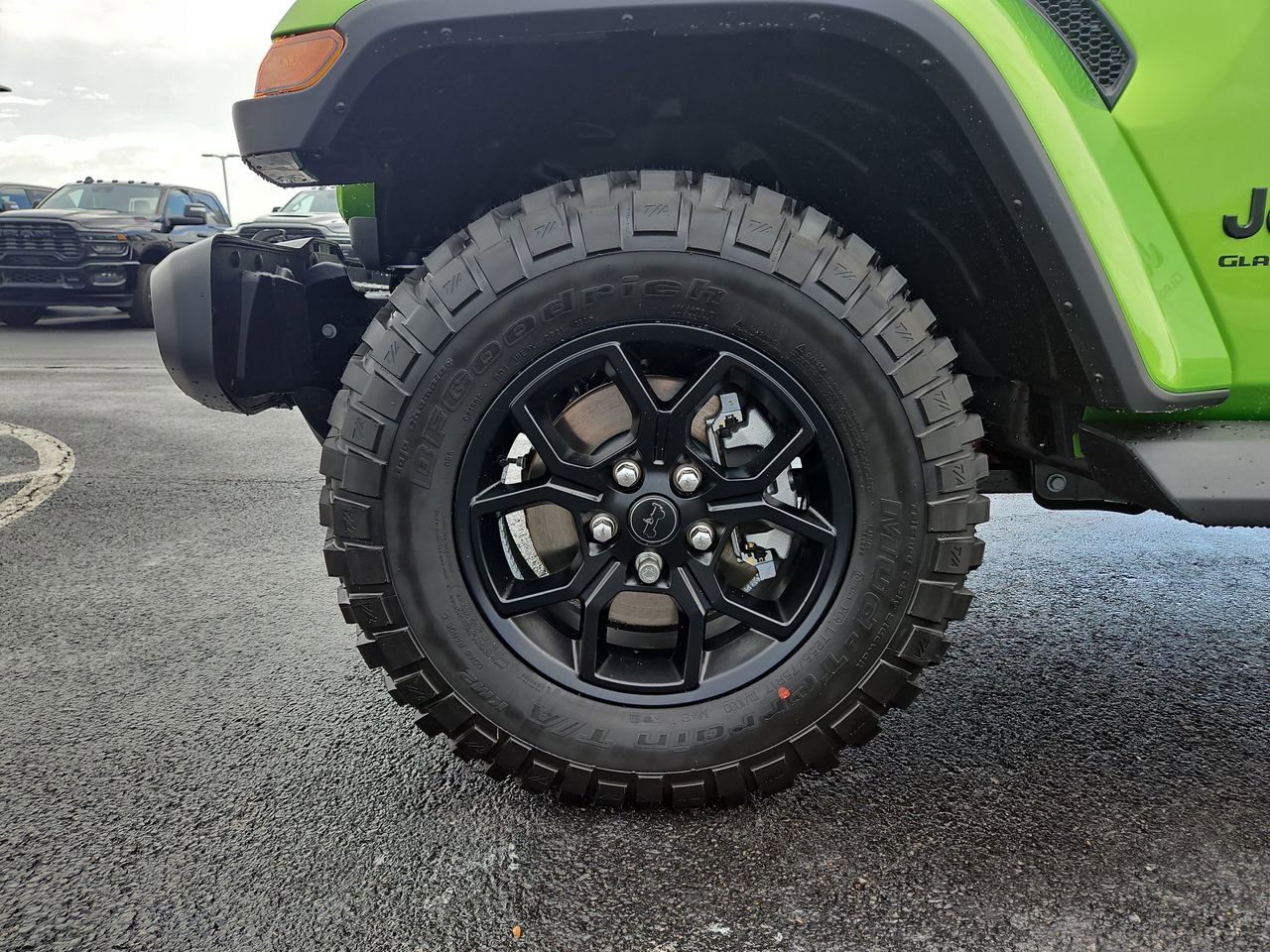 New 2025 Jeep Gladiator Sport image 10