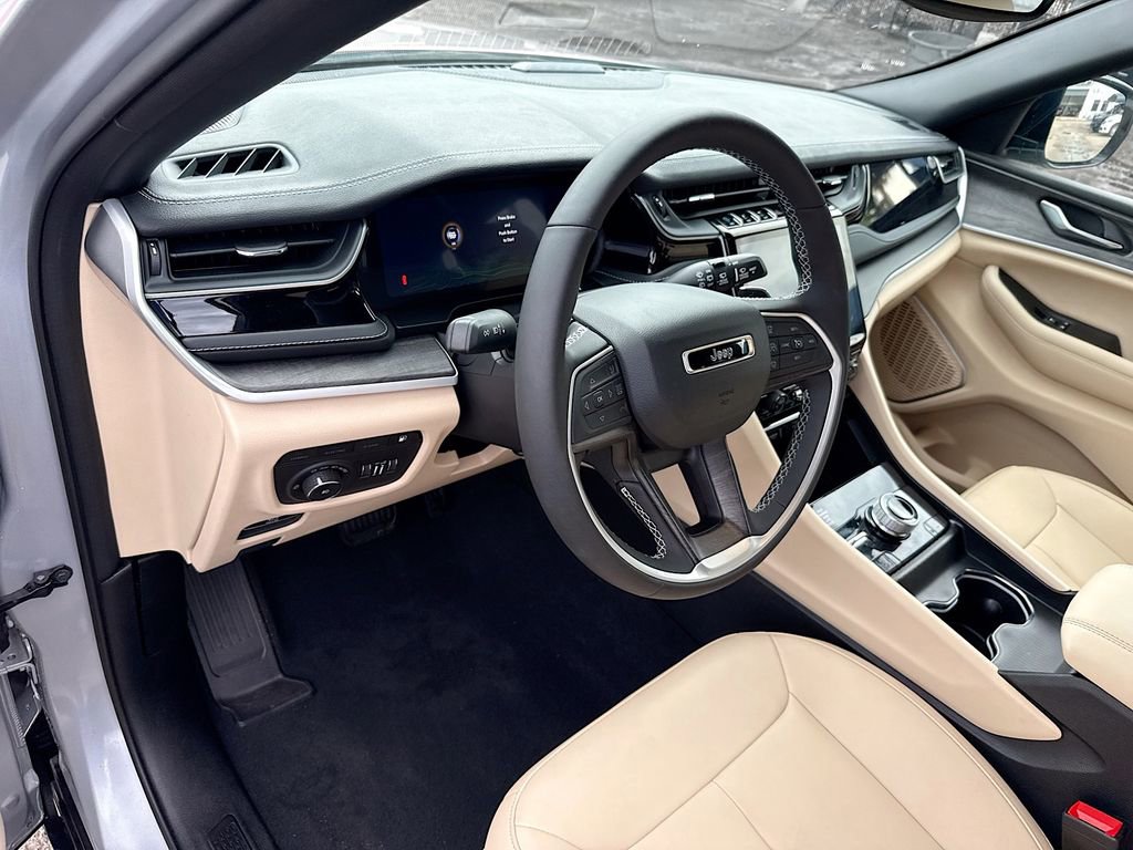 New 2024 Jeep Grand Cherokee Limited 4xe image 10