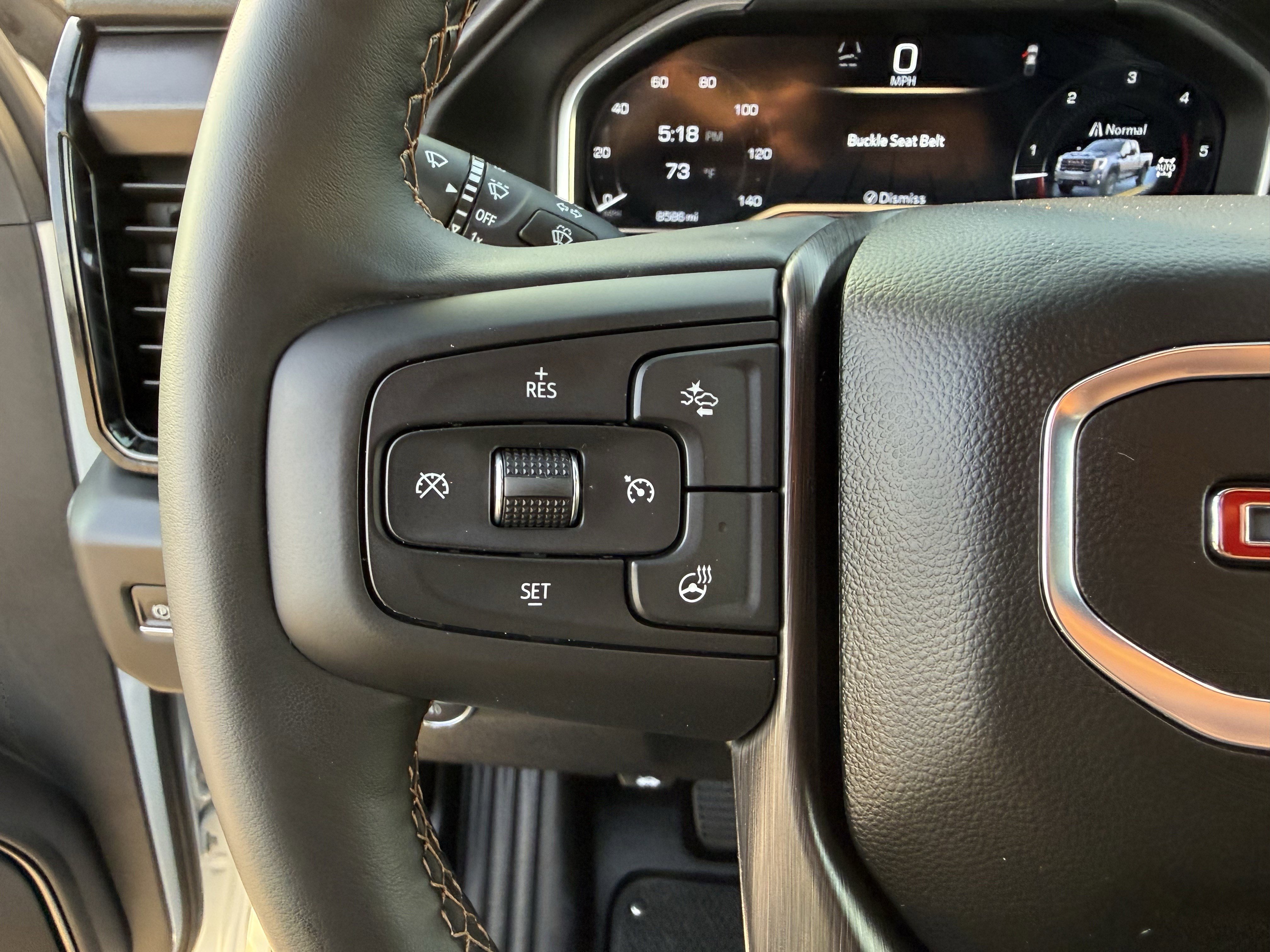 Used 2025 GMC Sierra 2500 AT4 image 13