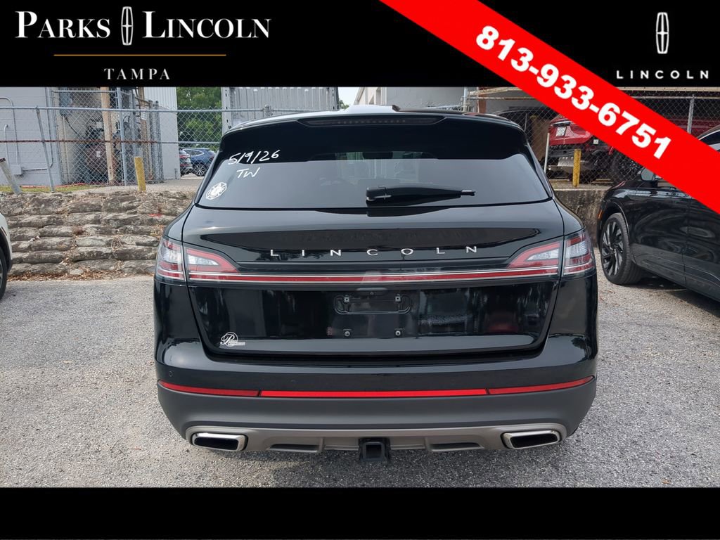 Used 2023 Lincoln Nautilus Reserve w/ Monochromatic Package FWD image 7