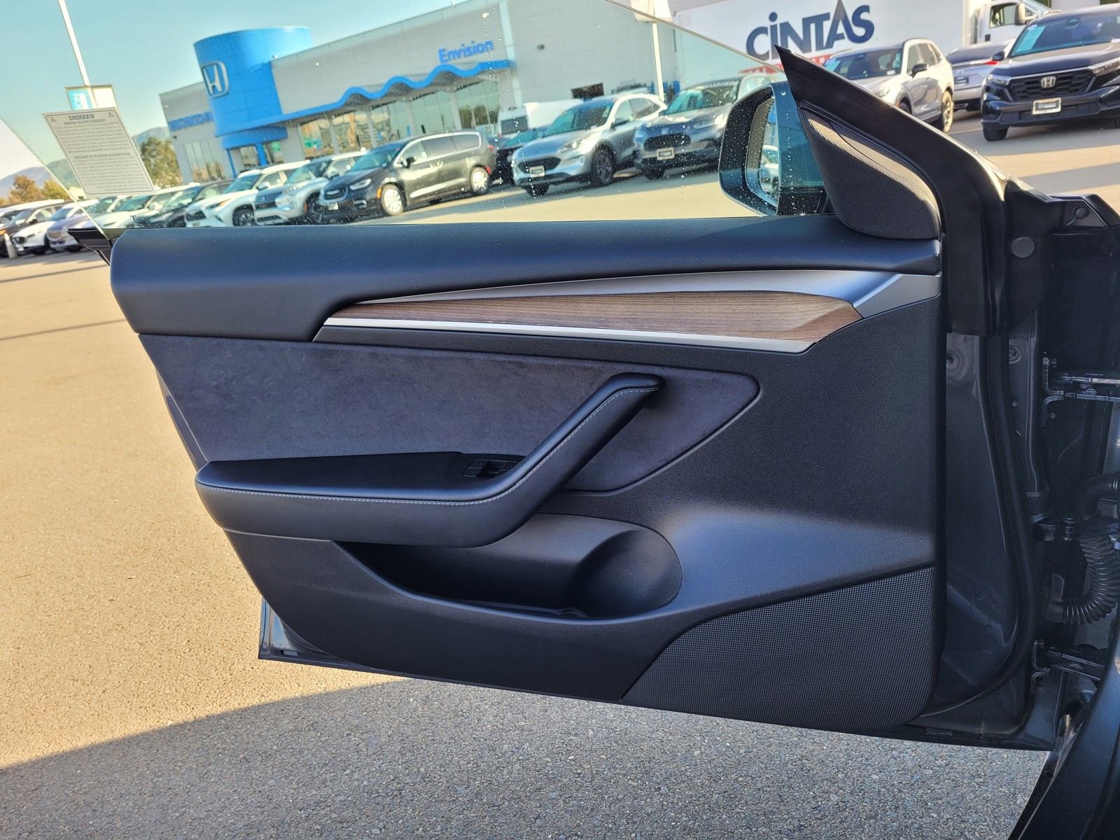 Used 2022 Tesla Model 3 Long Range image 16