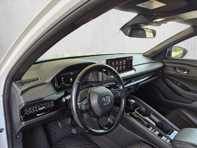 Used 2023 Honda Accord Sport image 9