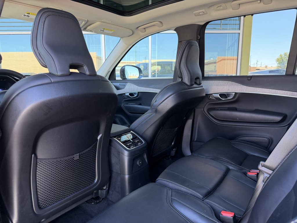 Used 2024 Volvo XC90 T8 Ultimate AWD/4WD image 35