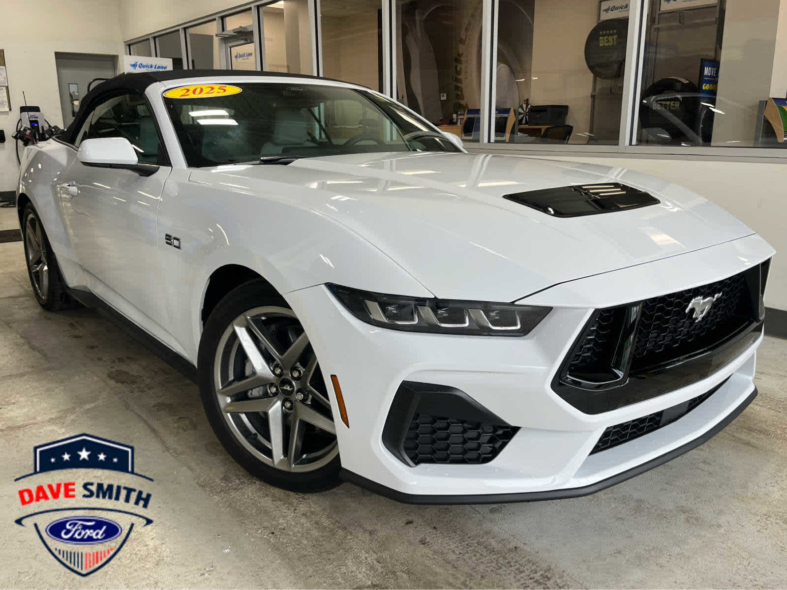 Used 2025 Ford Mustang GT Premium image 4