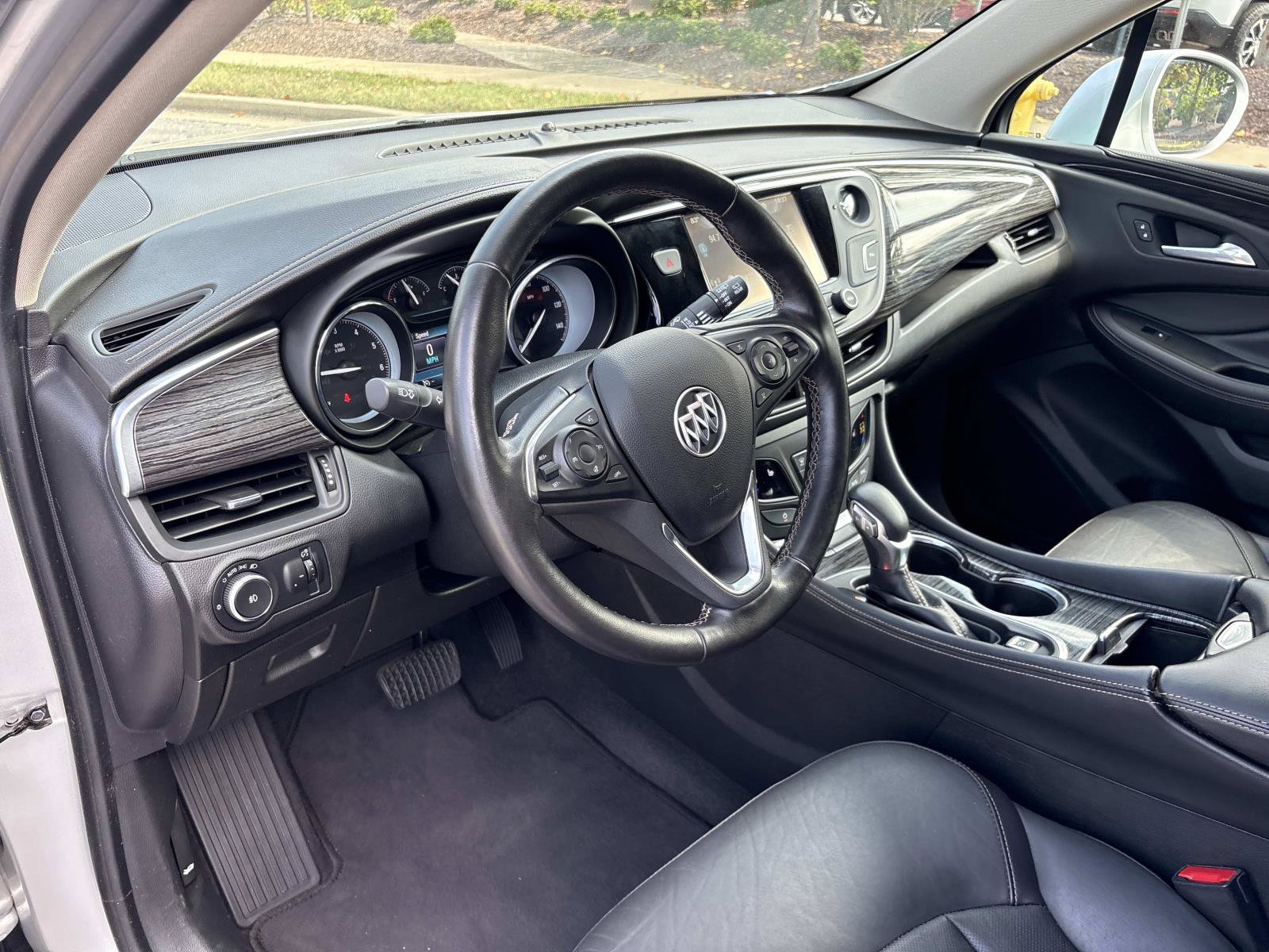 Used 2017 Buick Envision Essence FWD image 18