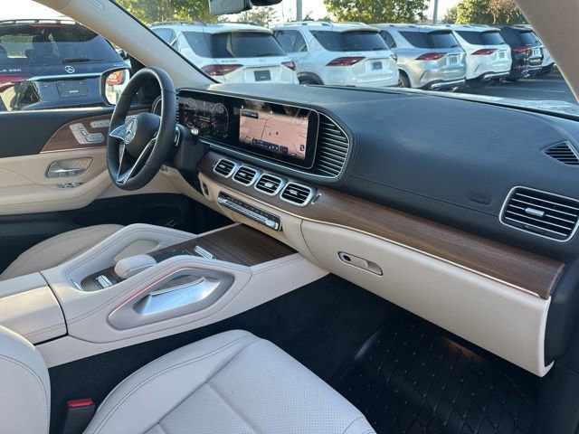 Used 2026 Mercedes-Benz GLS 450 4MATIC image 38